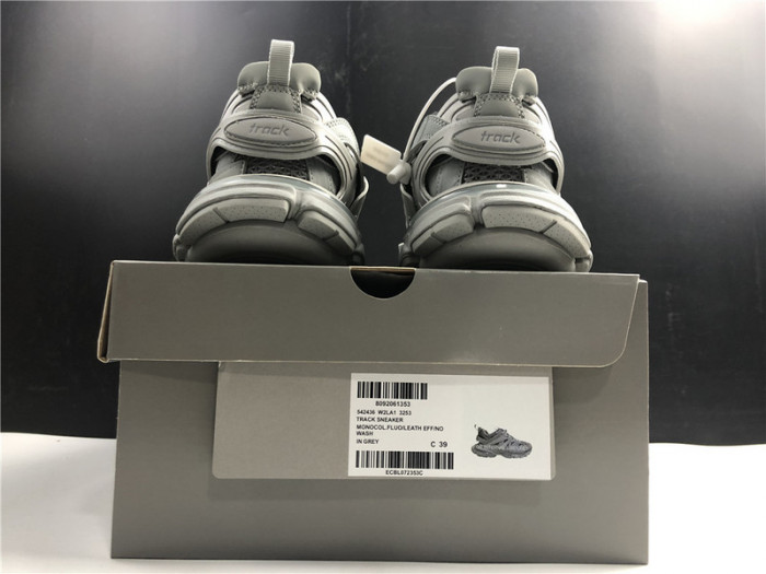 bl tess s. gomma trek low sneakers gray 032206