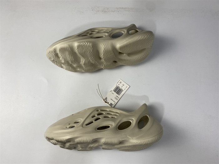 Y**zy foam rnnr sand - fy4567