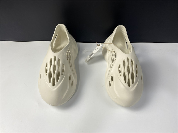 Y**zy foam rnnr ararat - g55486