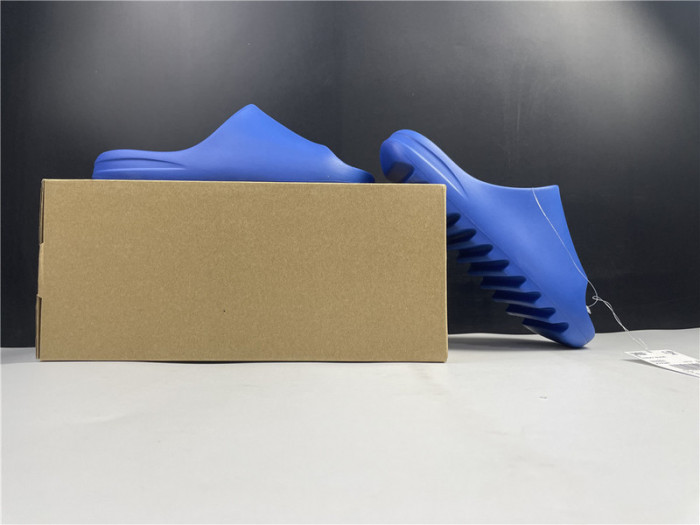 Y**zy slide sandal blue fy7347