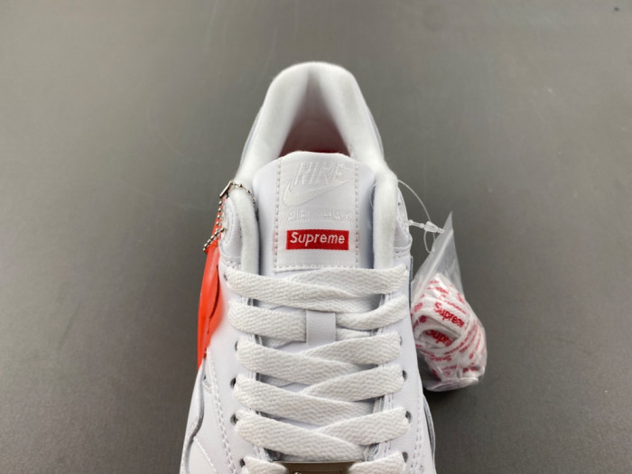 Nike x Supreme Air Max 1