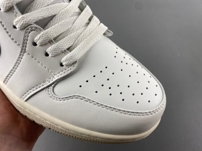 Air Jordan 1 Low