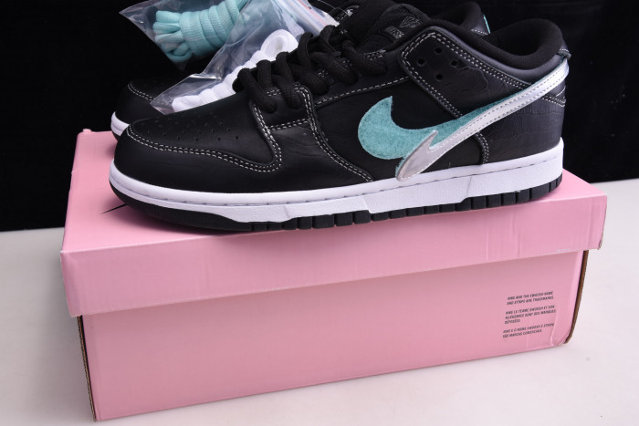 nike sb dunk low diamond S*pply co black diamond bv1310-001