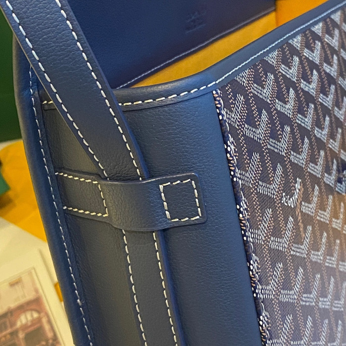 G0YARD BAG 28*23*9cm