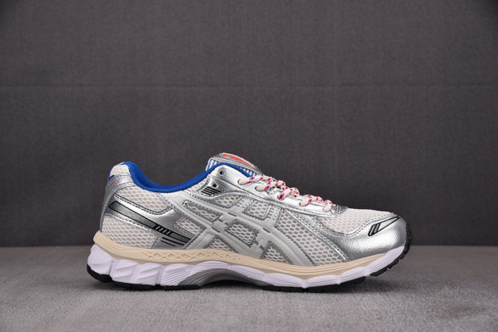 KITH RONNIE FIEG X ASICS Gel-KAHANA 12.1 "KNICKS" 1203A555-101