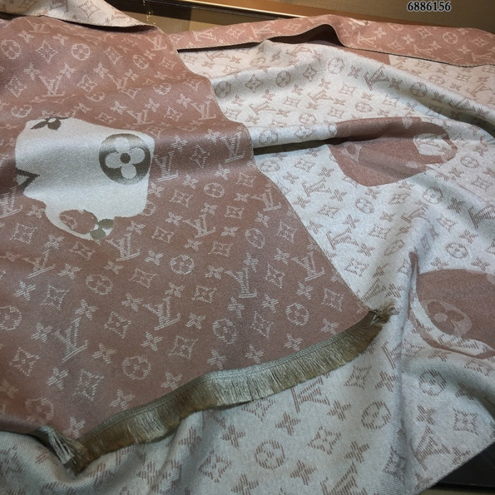 lu vi scarf