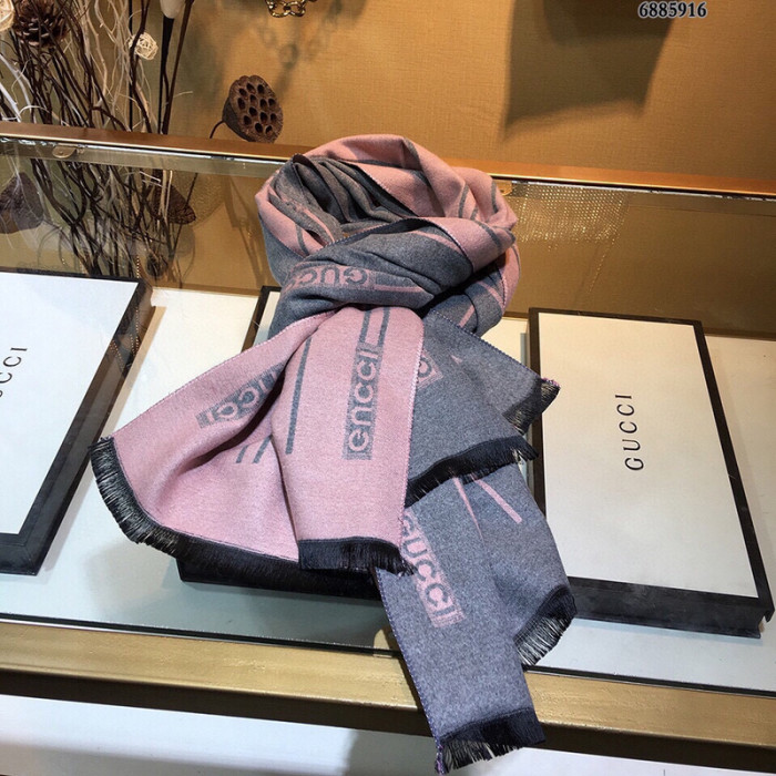 guc scarf