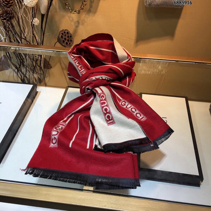 guc scarf
