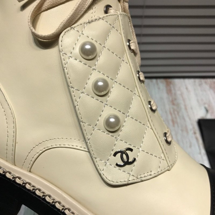 CN ANKLE BOOTS