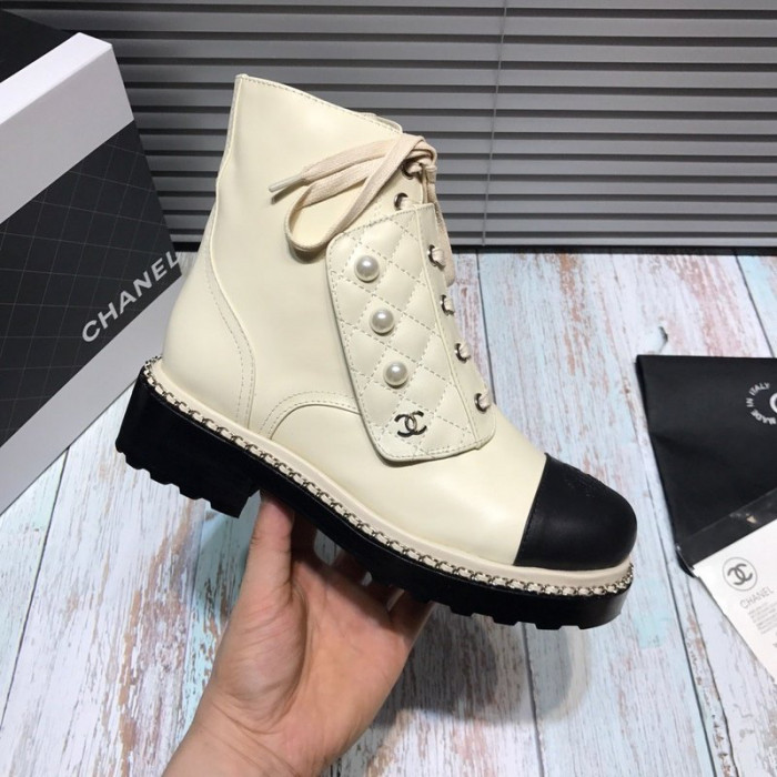 CN ANKLE BOOTS