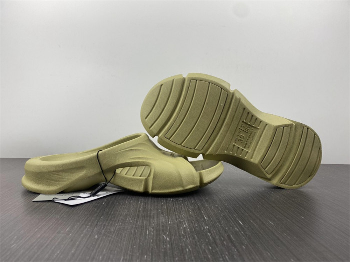 bl slippers