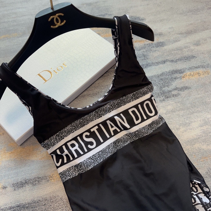 d1or swimsuit