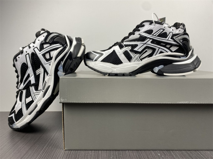 bl runner trainers sneakers