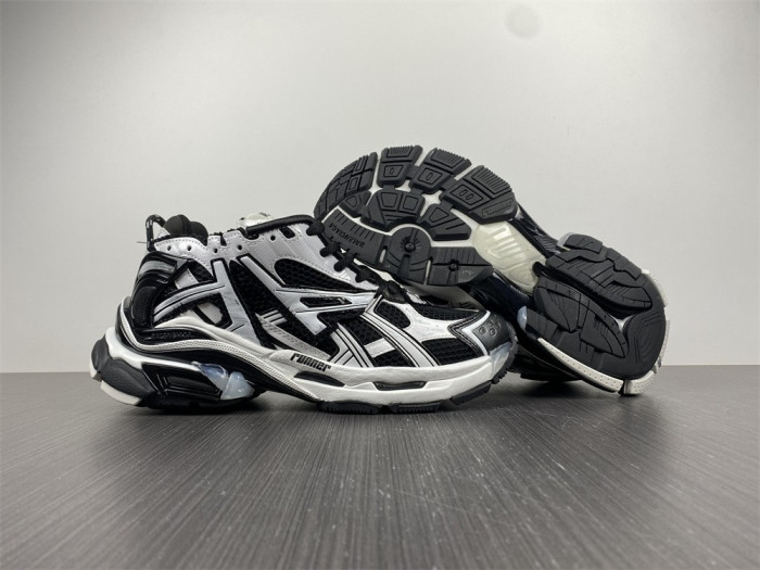 bl runner trainers sneakers