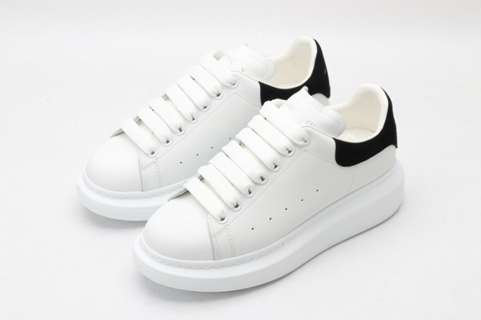 alex mcqu sneakers