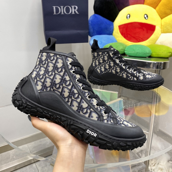 dr b28 high-top sneakers