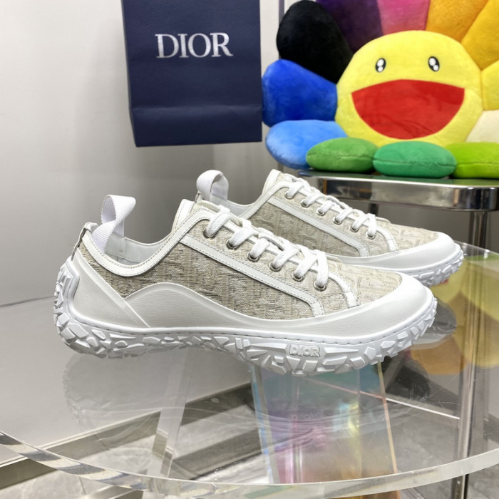 dr b28 low-top sneakers