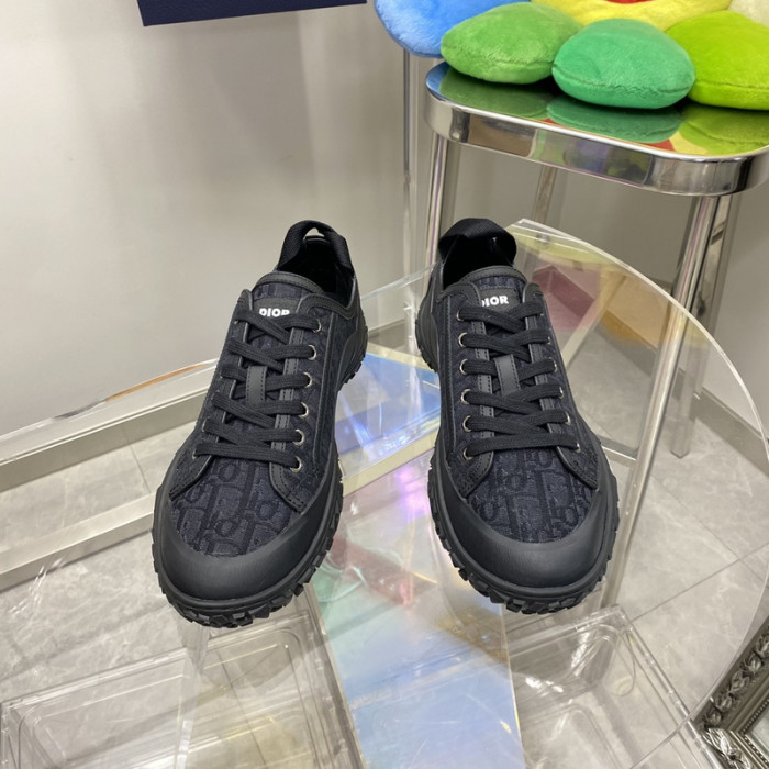 dr b28 low-top sneakers