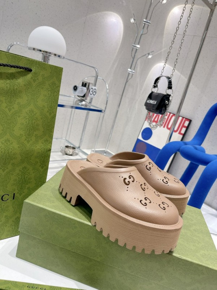 guc sandal