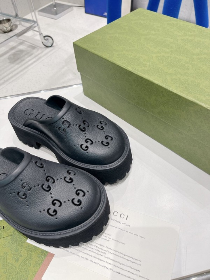 guc sandal