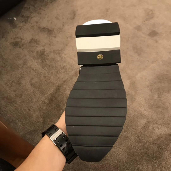 dg sneaker