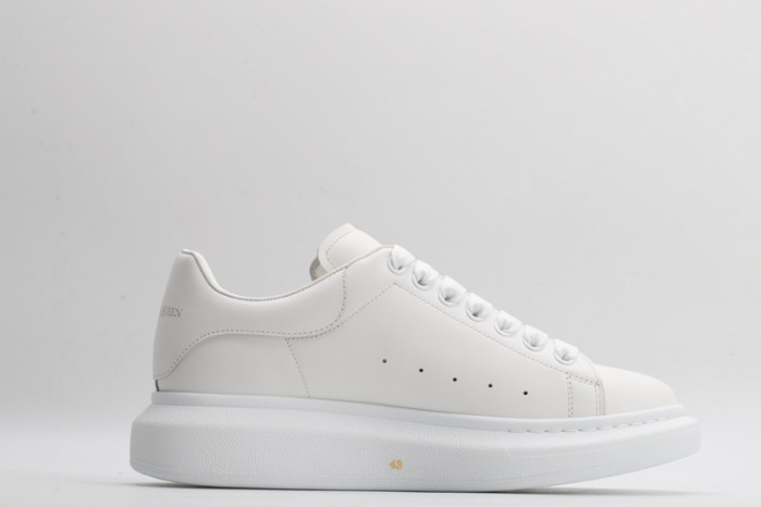 alex mcqu sneakers