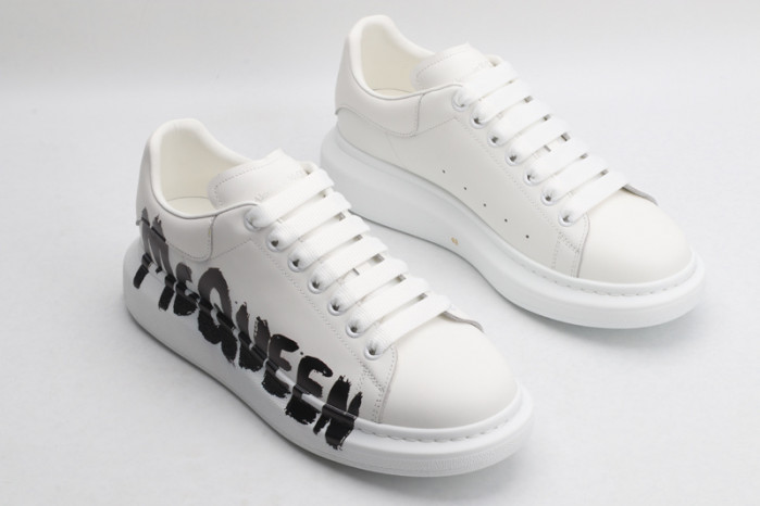 alex mcqu sneakers