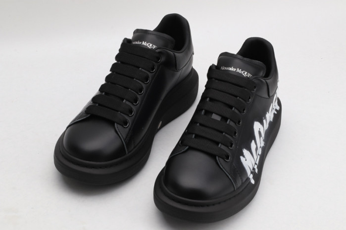 alex mcqu sneakers