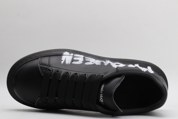 alex mcqu sneakers