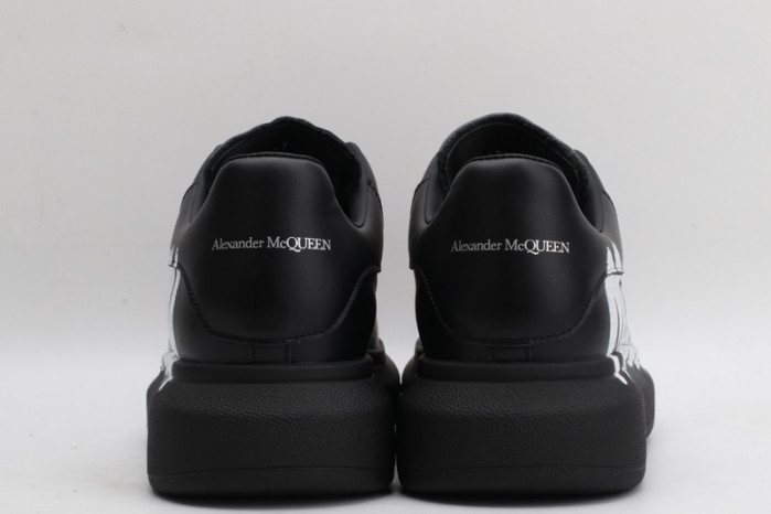 alex mcqu sneakers