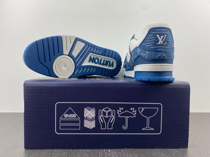 lovt sneaker