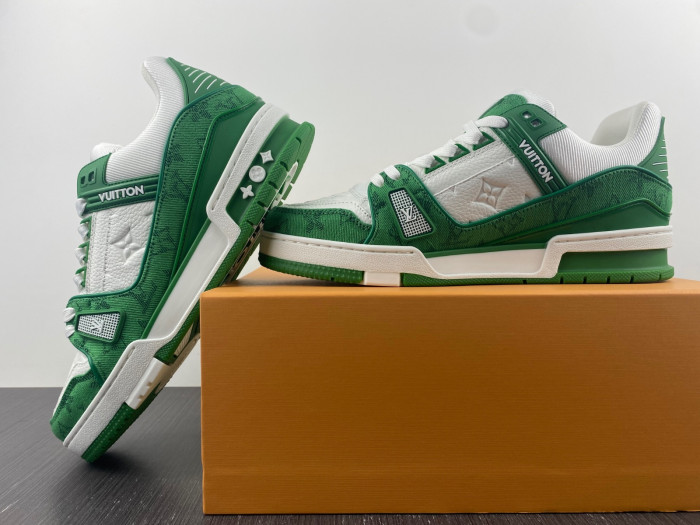 lovt sneaker