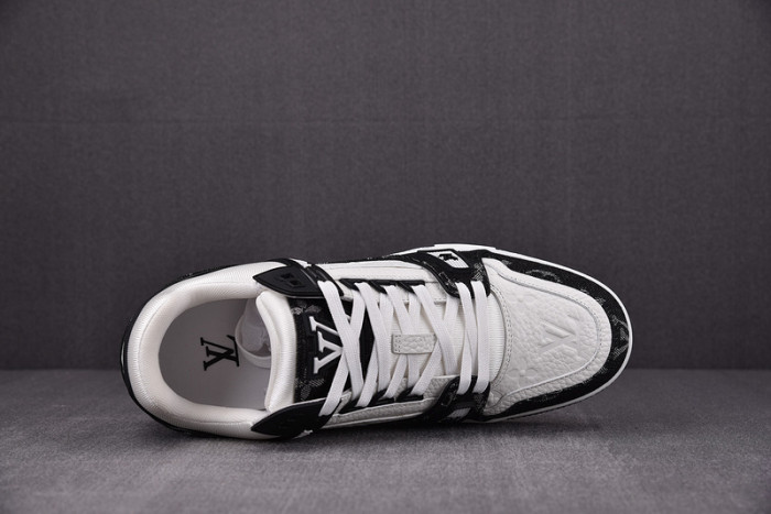 lovt sneaker