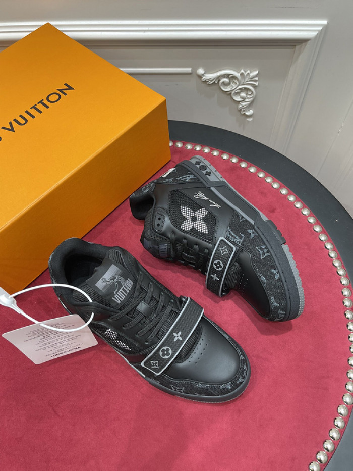 lovt sneaker
