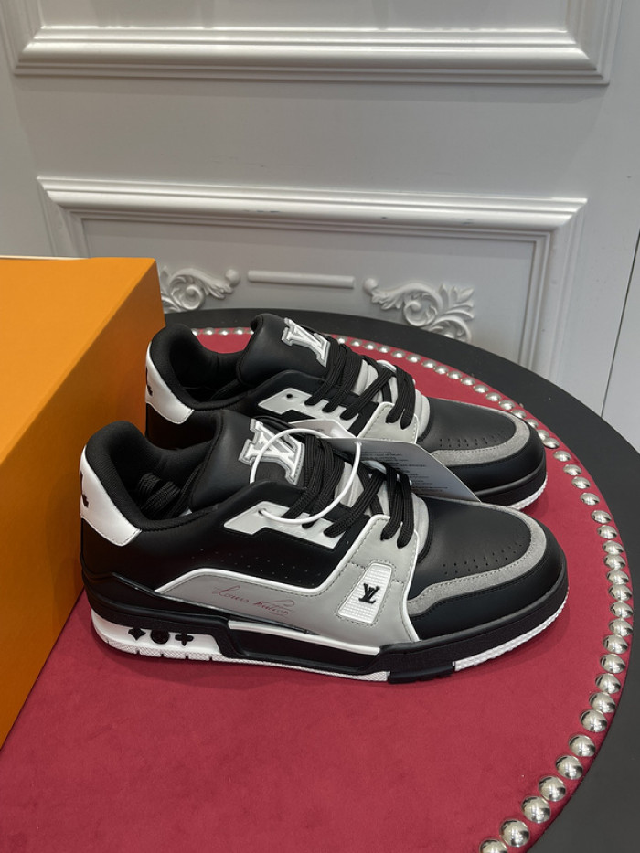 lovt sneaker