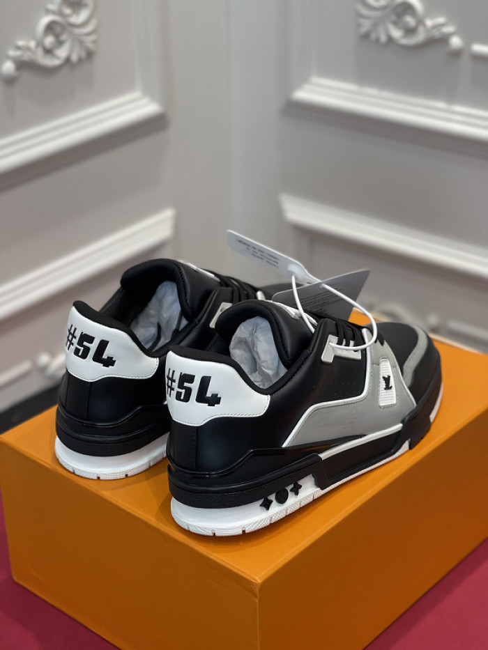 lovt sneaker
