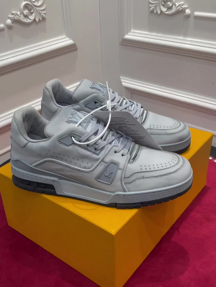 lovt sneaker