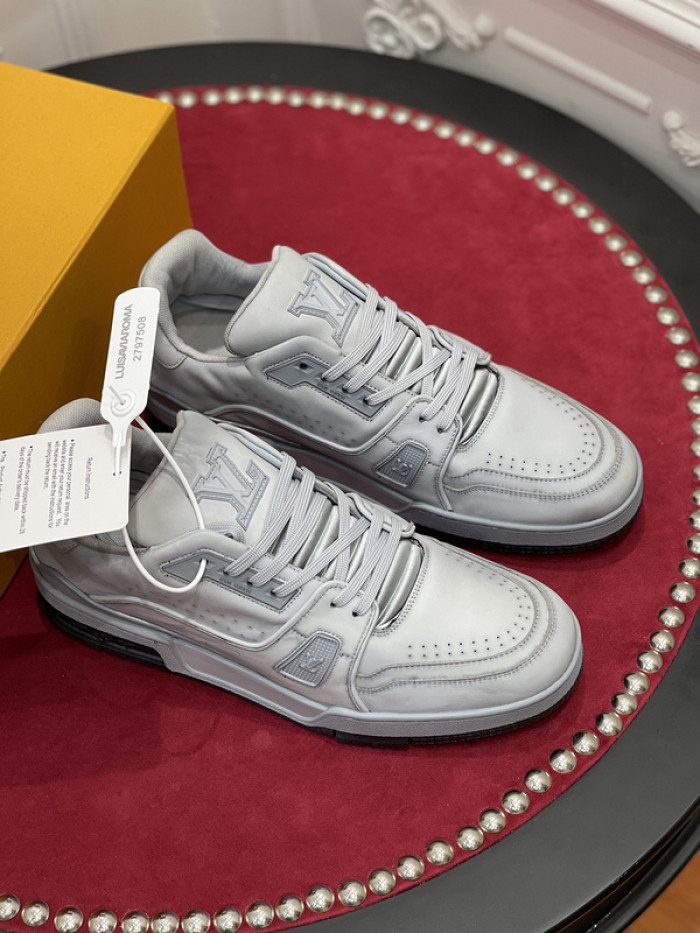 lovt sneaker