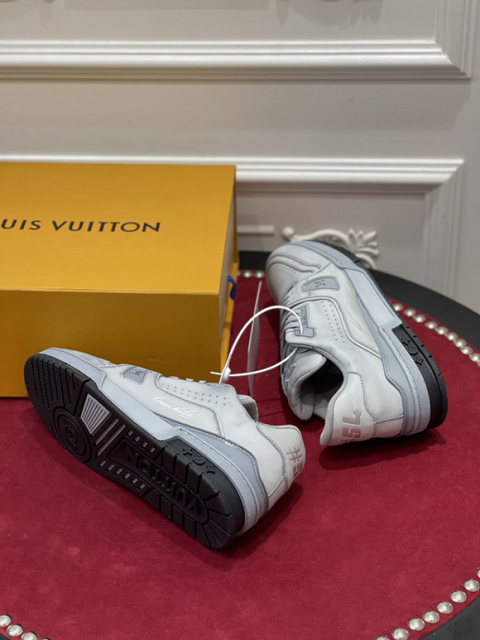 lovt sneaker