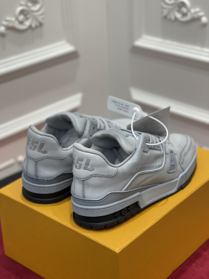 lovt sneaker