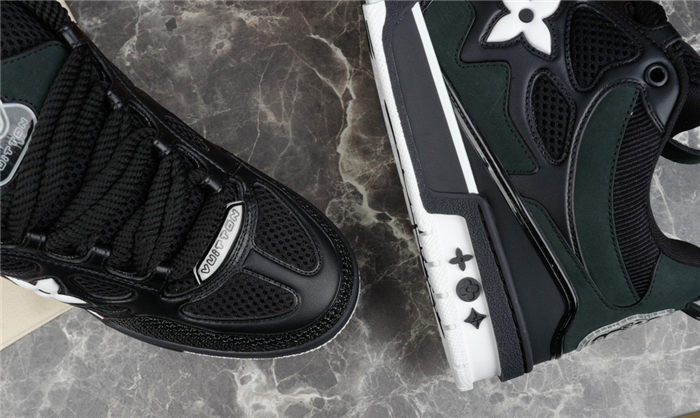 lovt sneaker