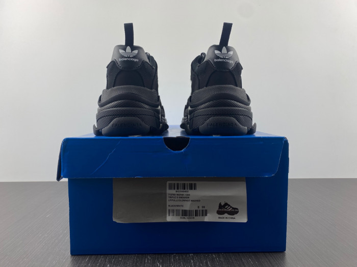 Ad1d*s x bl triple s trainers sneakers 22100612