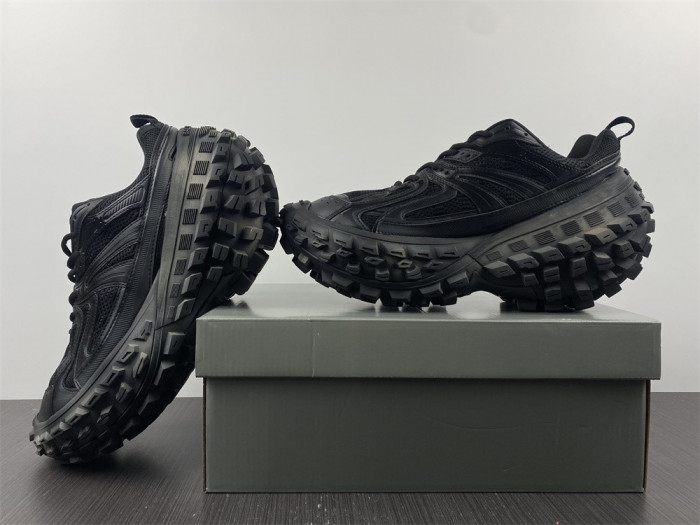 bl deferder chunky-sole sneaker