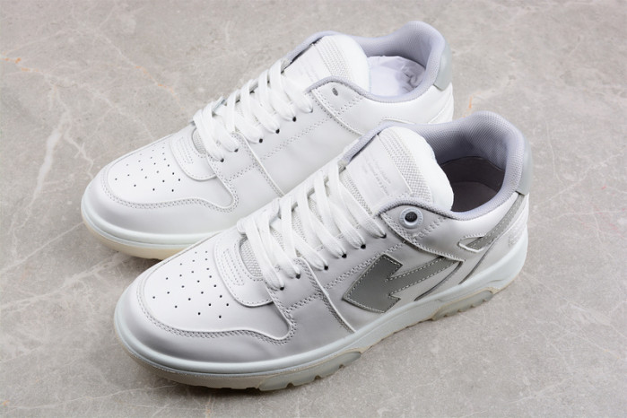ofw out of office low-top leather sneakers 22100804