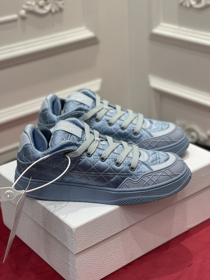 dr trainer sneaker