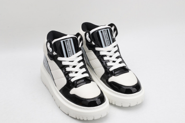 dr trainer sneaker