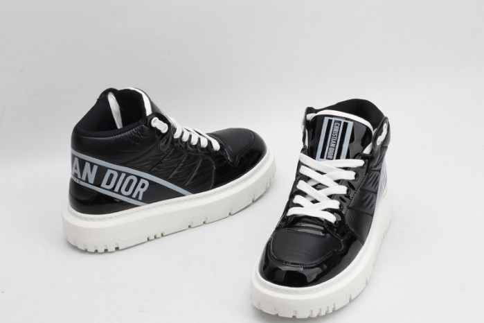 dr trainer sneaker