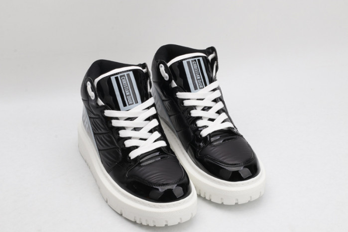 dr trainer sneaker