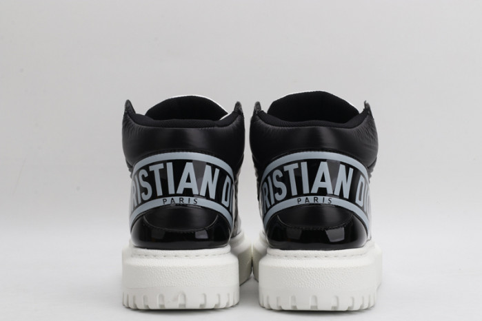 dr trainer sneaker
