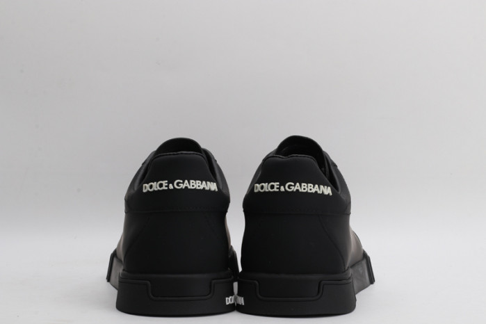 dg sneaker